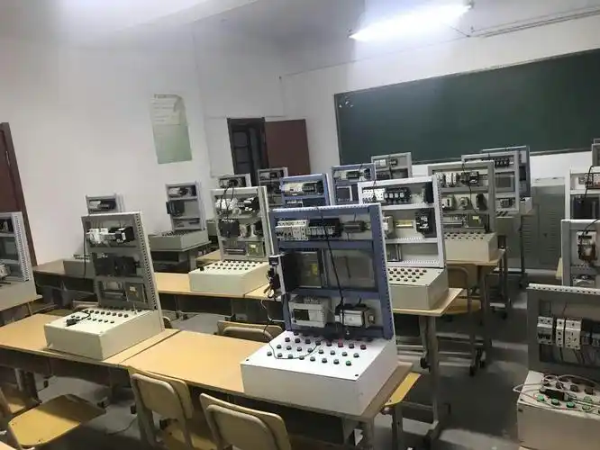 珠海信宇教育从零开始教学，60天掌握电工操作技能